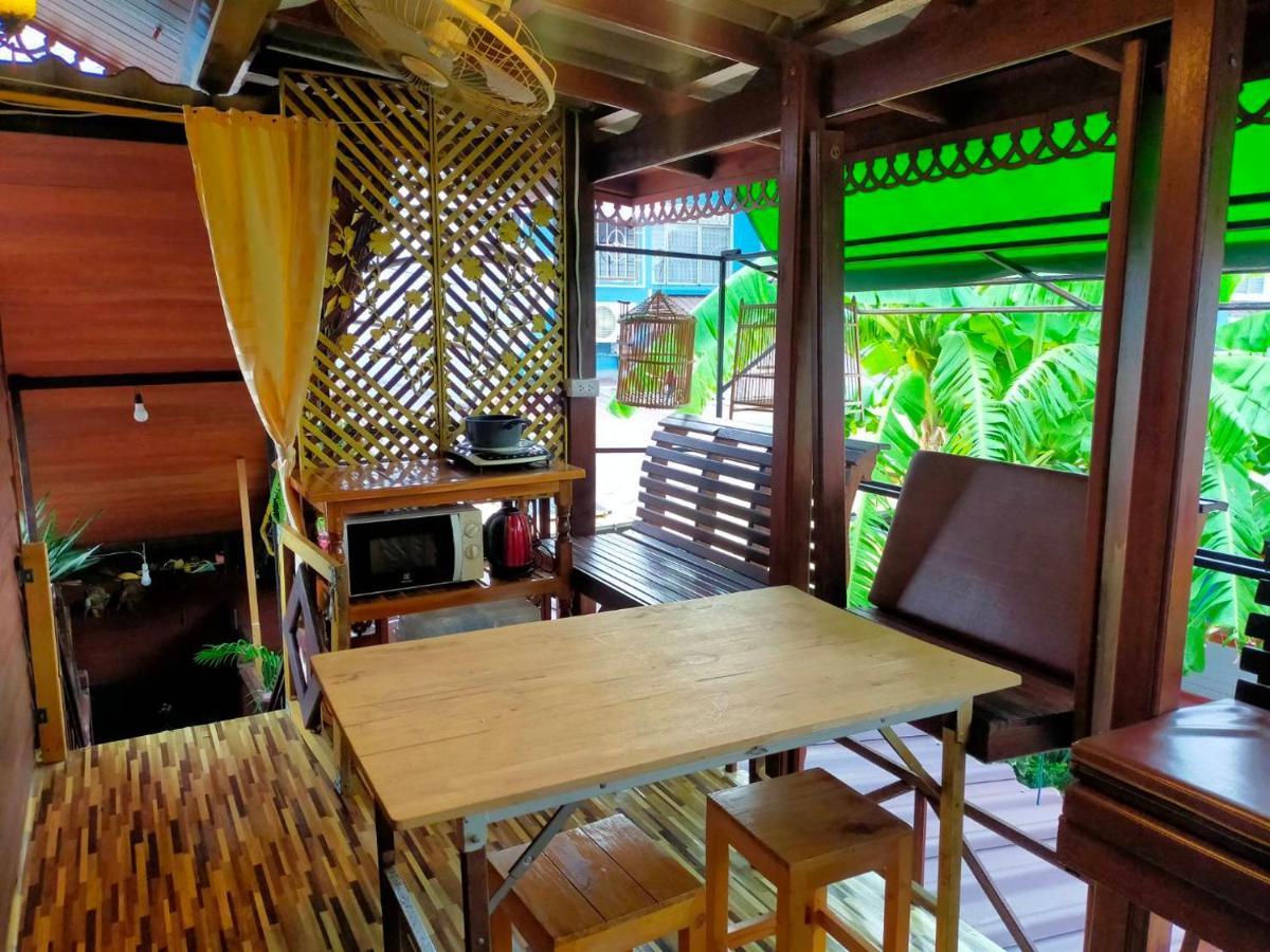 Ruenthip Homestay Banguecoque Exterior foto