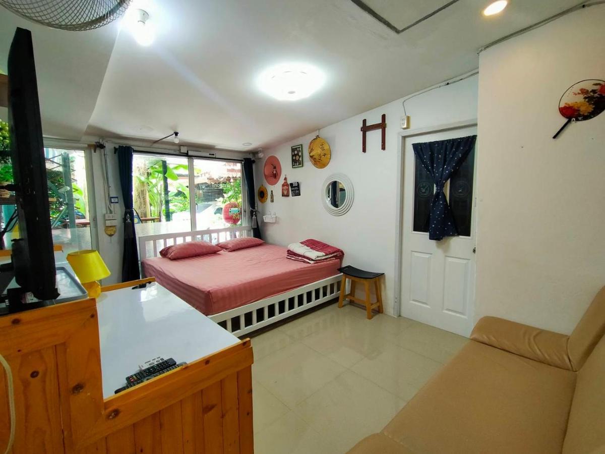 Ruenthip Homestay Banguecoque Exterior foto
